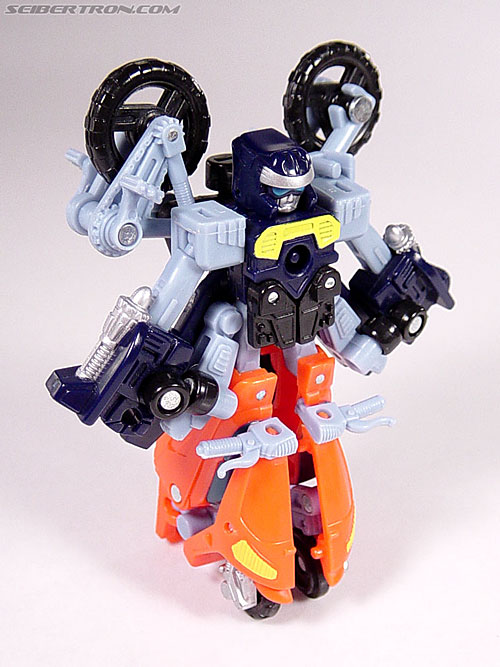 Transformers Armada Perceptor Bumble Toy Gallery Image 4 of 29