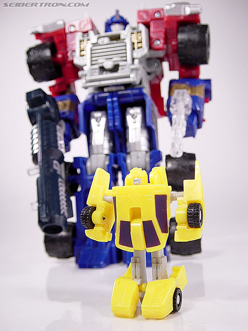 Transformers Armada Sparkplug (Prime) (Image #32 of 35)