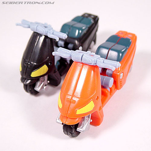 Transformers Armada Sureshock (Arcee) Toy Gallery (Image #17 of 36)