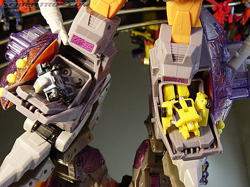Transformers Armada Unicron (Image #233 of 259)