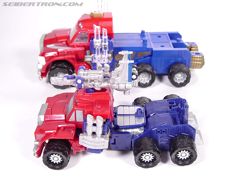 Transformers Armada Optimus Prime (STD Convoy) (Image #15 of 52)