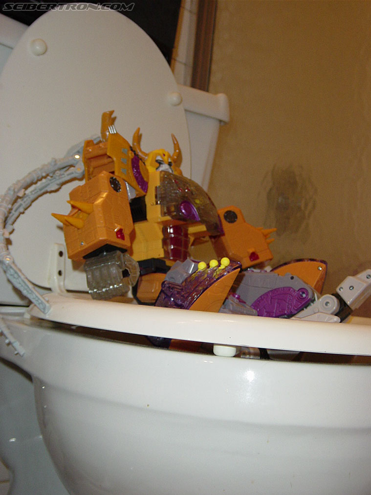 Transformers Armada Unicron (Image #216 of 259)