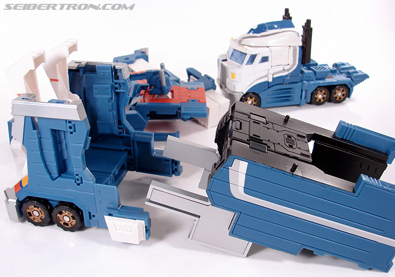 Transformers 3rd Party Products TFX-01 City Commander (Ultra Magnus) (Image #108 of 269)
