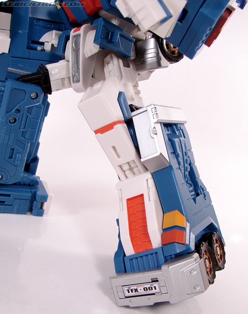 Transformers 3rd Party Products TFX-01 City Commander (Ultra Magnus) (Image #185 of 269)