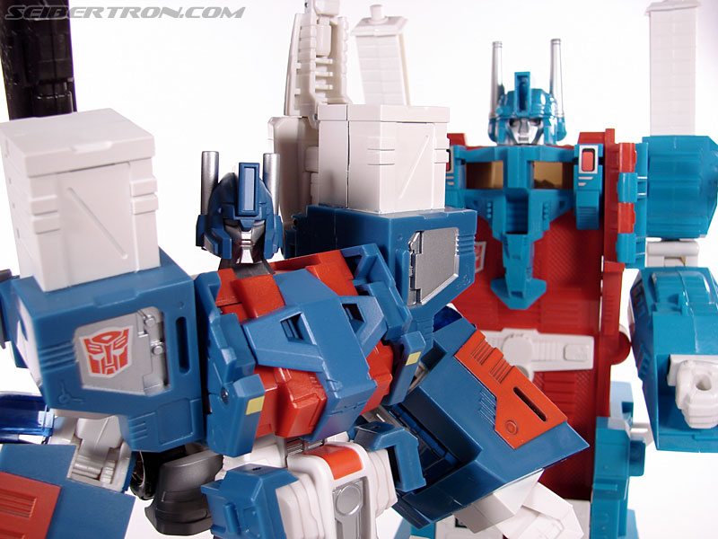Transformers 3rd Party Products TFX-01 City Commander (Ultra Magnus) (Image #216 of 269)