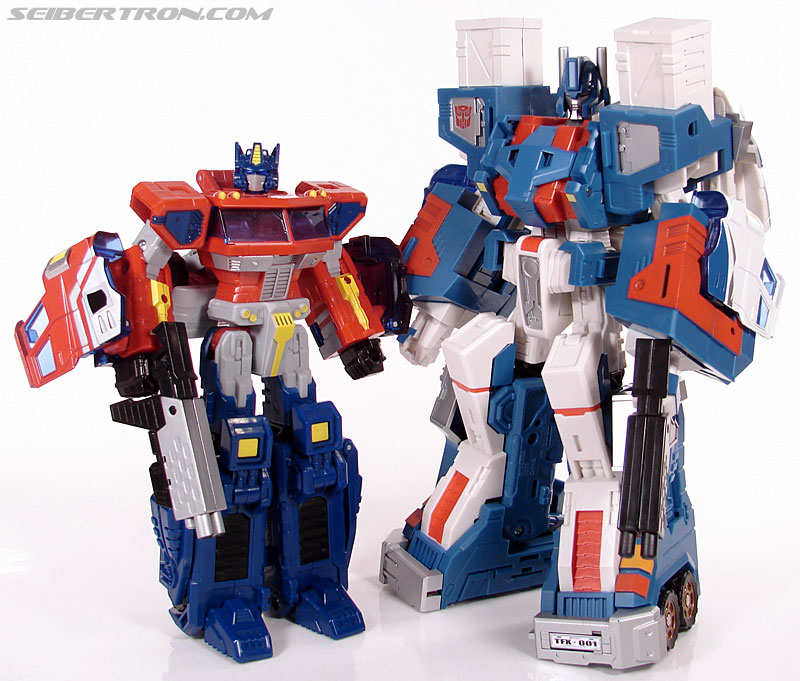 Transformers 3rd Party Products TFX-01 City Commander (Ultra Magnus) (Image #218 of 269)