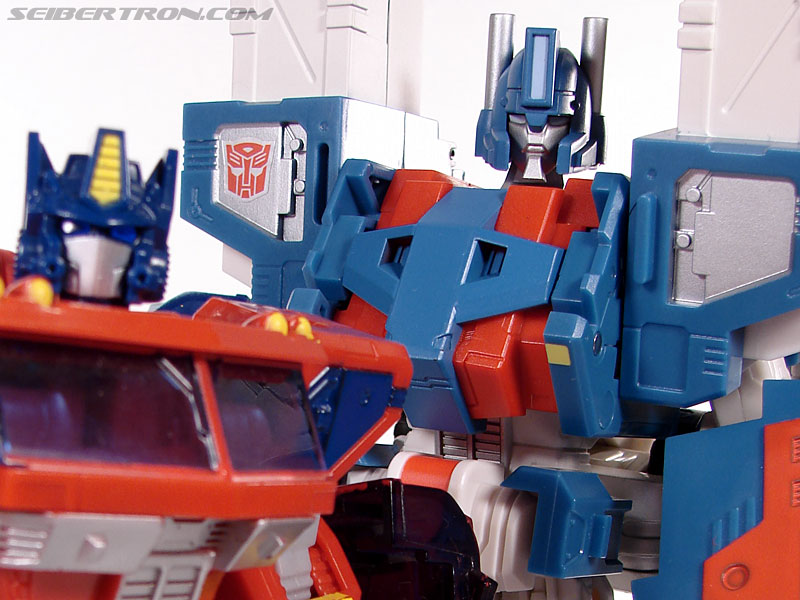 Transformers 3rd Party Products TFX-01 City Commander (Ultra Magnus) (Image #221 of 269)