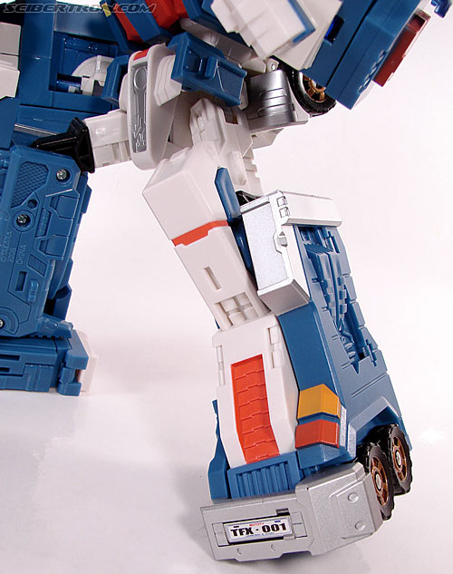 Transformers 3rd Party Products TFX-01 City Commander (Ultra Magnus) (Image #185 of 269)