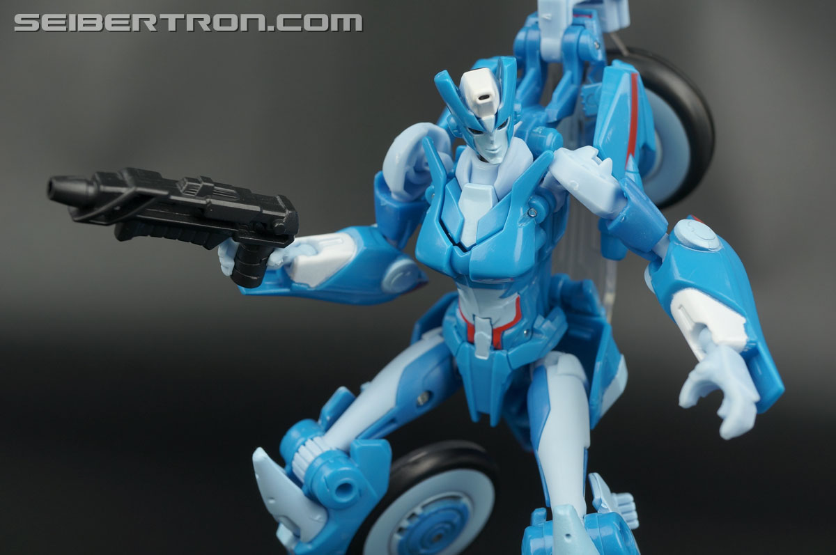 Transformers Generations Chromia (Image #86 of 164)