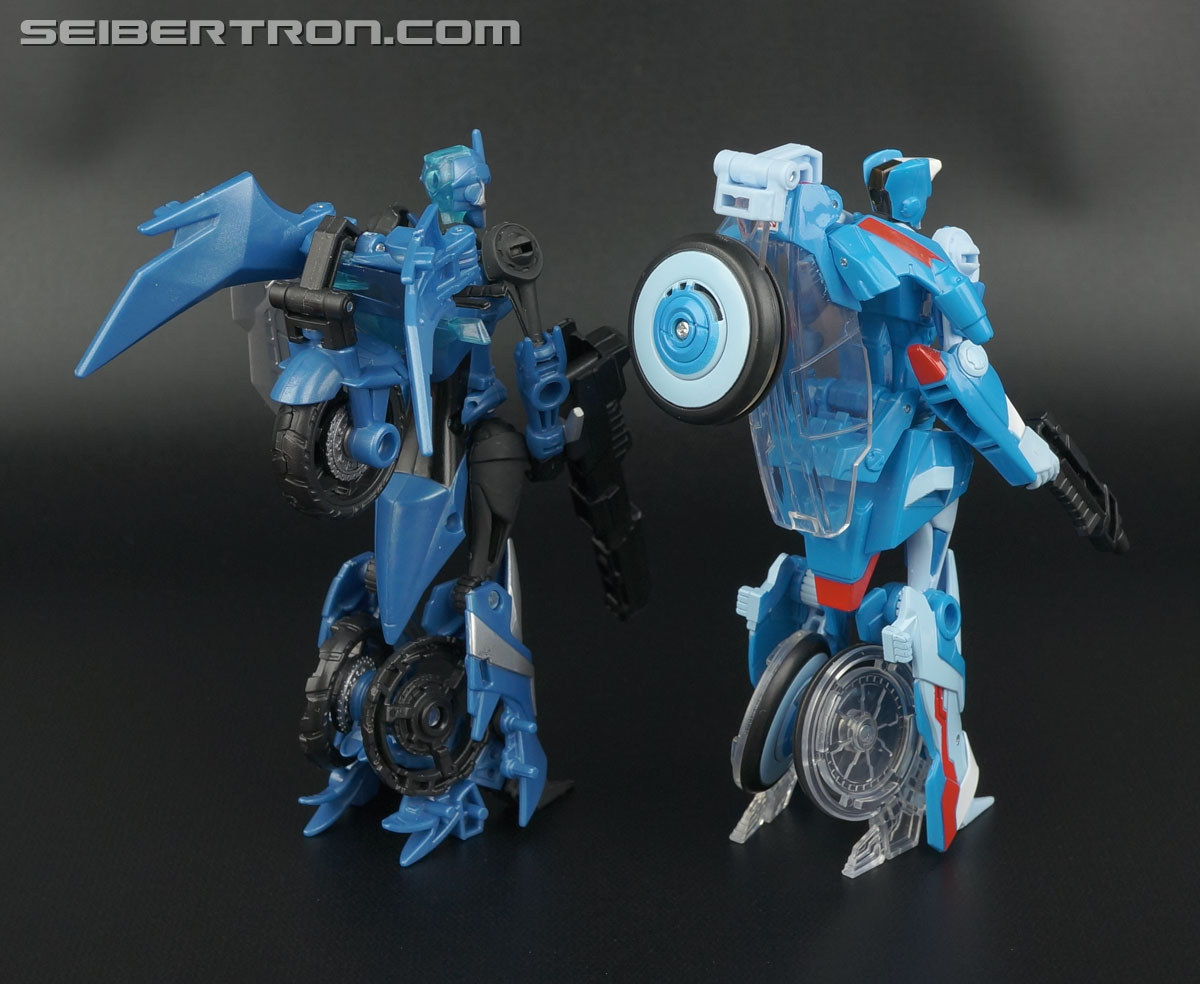 Transformers Generations Chromia (Image #123 of 164)