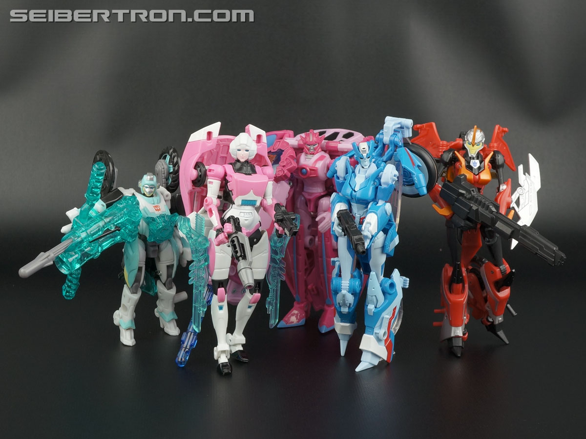 Transformers Generations Chromia (Image #136 of 164)