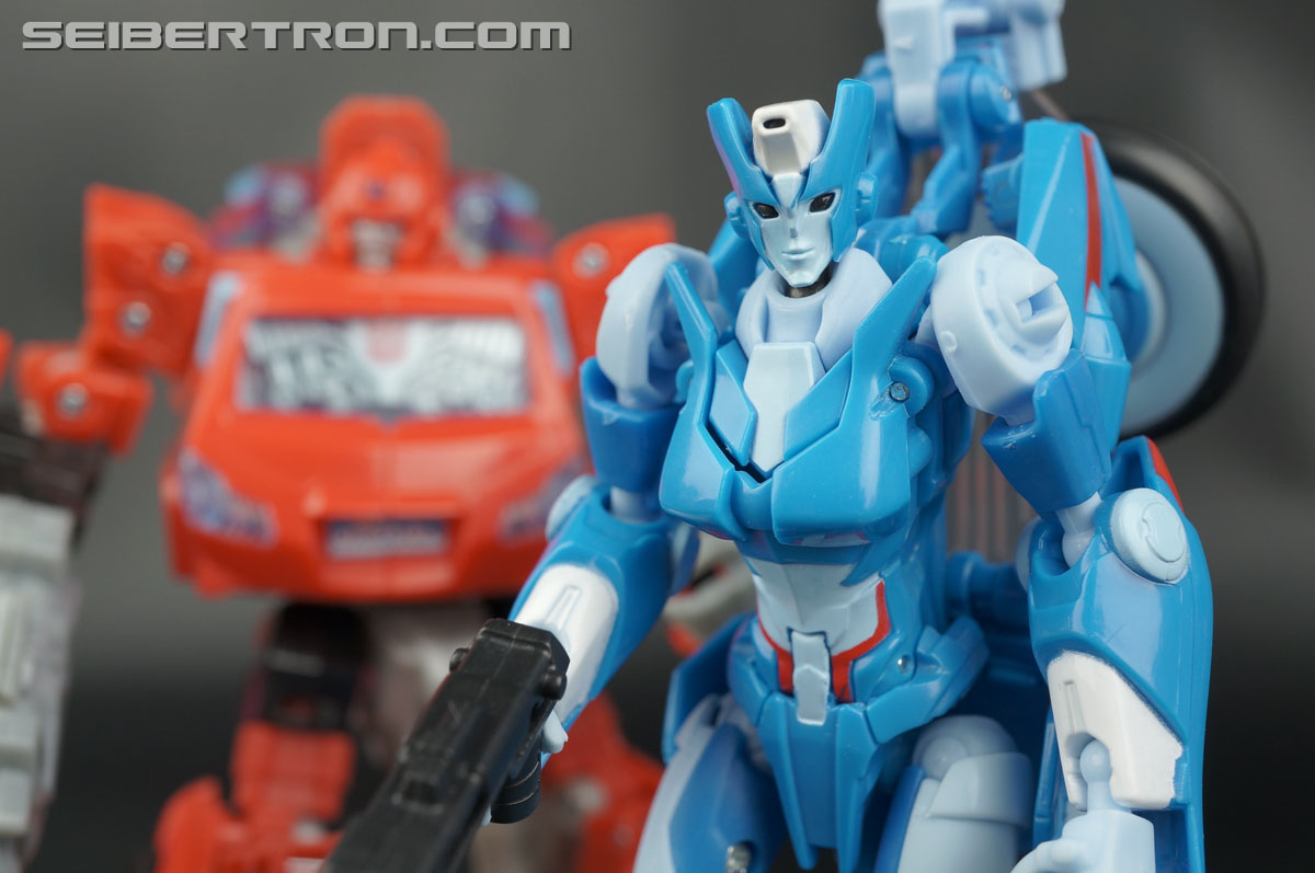 Transformers Generations Chromia (Image #158 of 164)