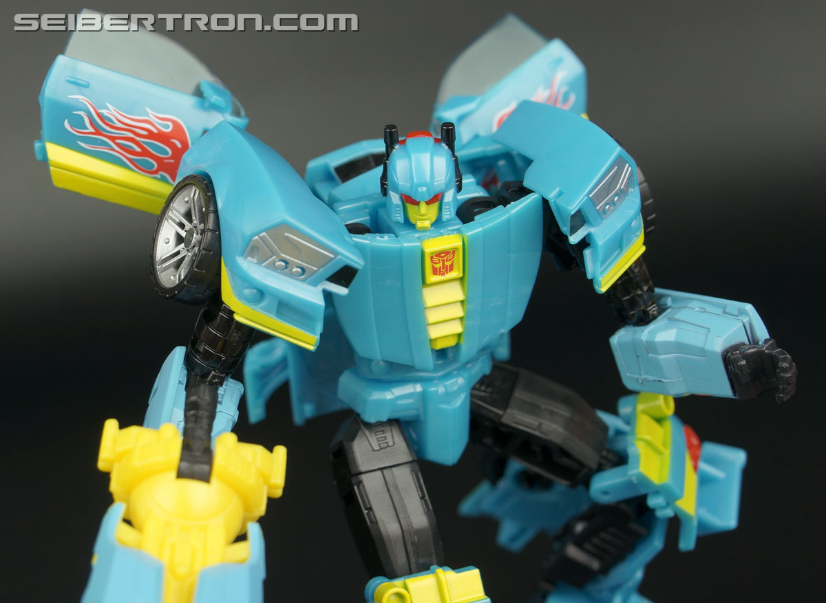 Transformers Generations Nightbeat (Image #90 of 126)