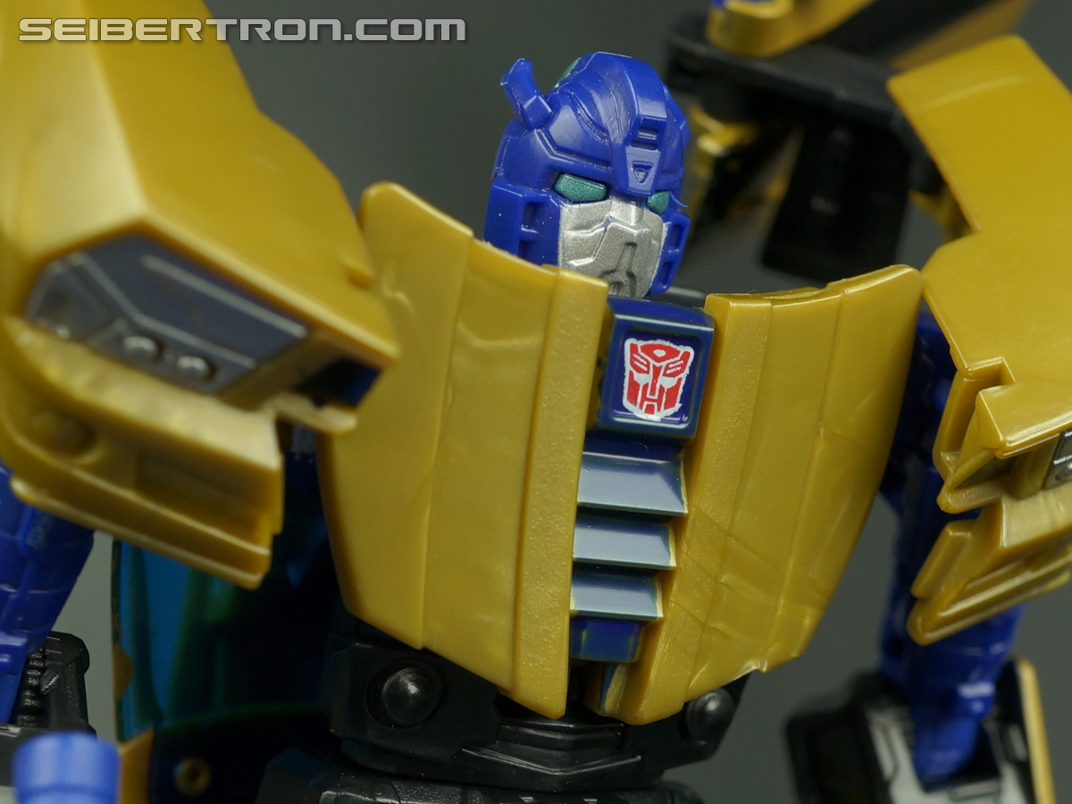 Transformers Generations Goldfire (Image #61 of 129)