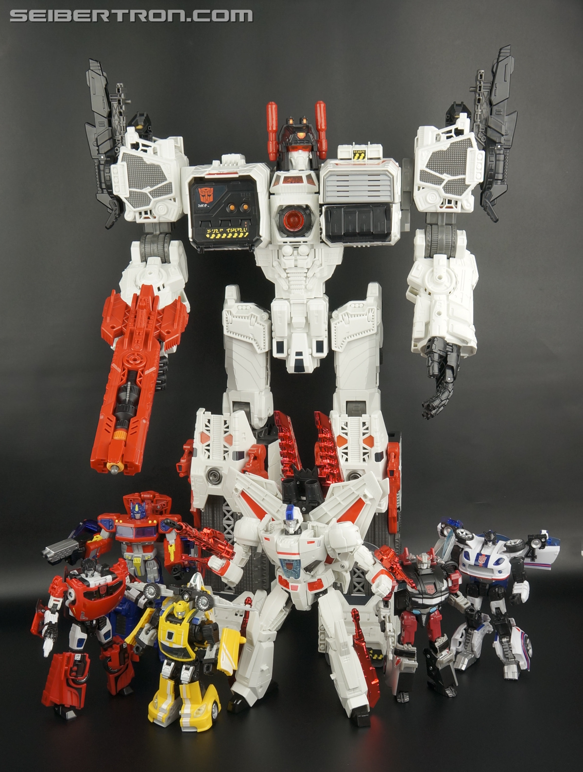 Transformers Generations Jetfire (Image #386 of 388)