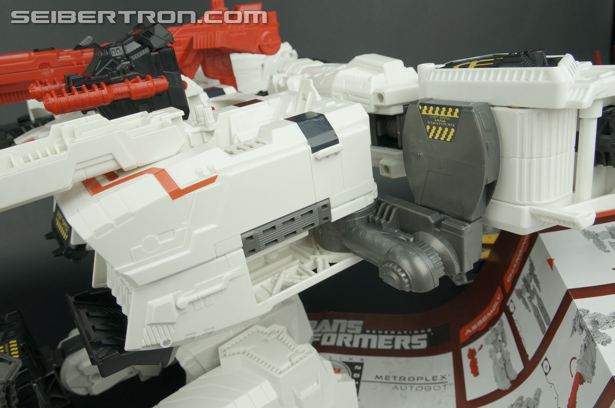 Transformers Generations Metroplex (Image #140 of 552)
