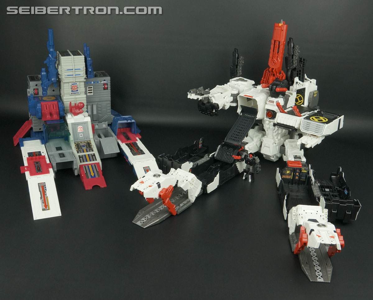 Transformers Generations Metroplex (Image #283 of 552)