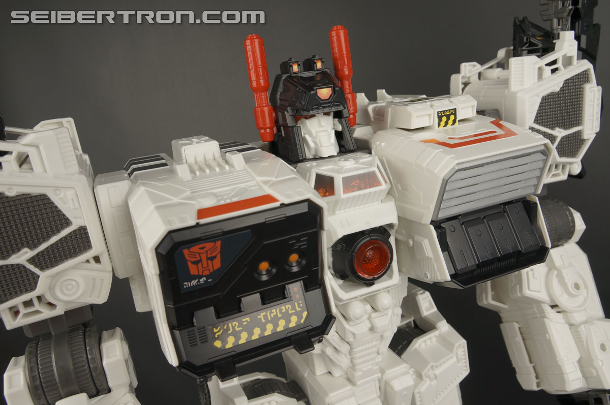 Transformers Generations Metroplex (Image #303 of 552)