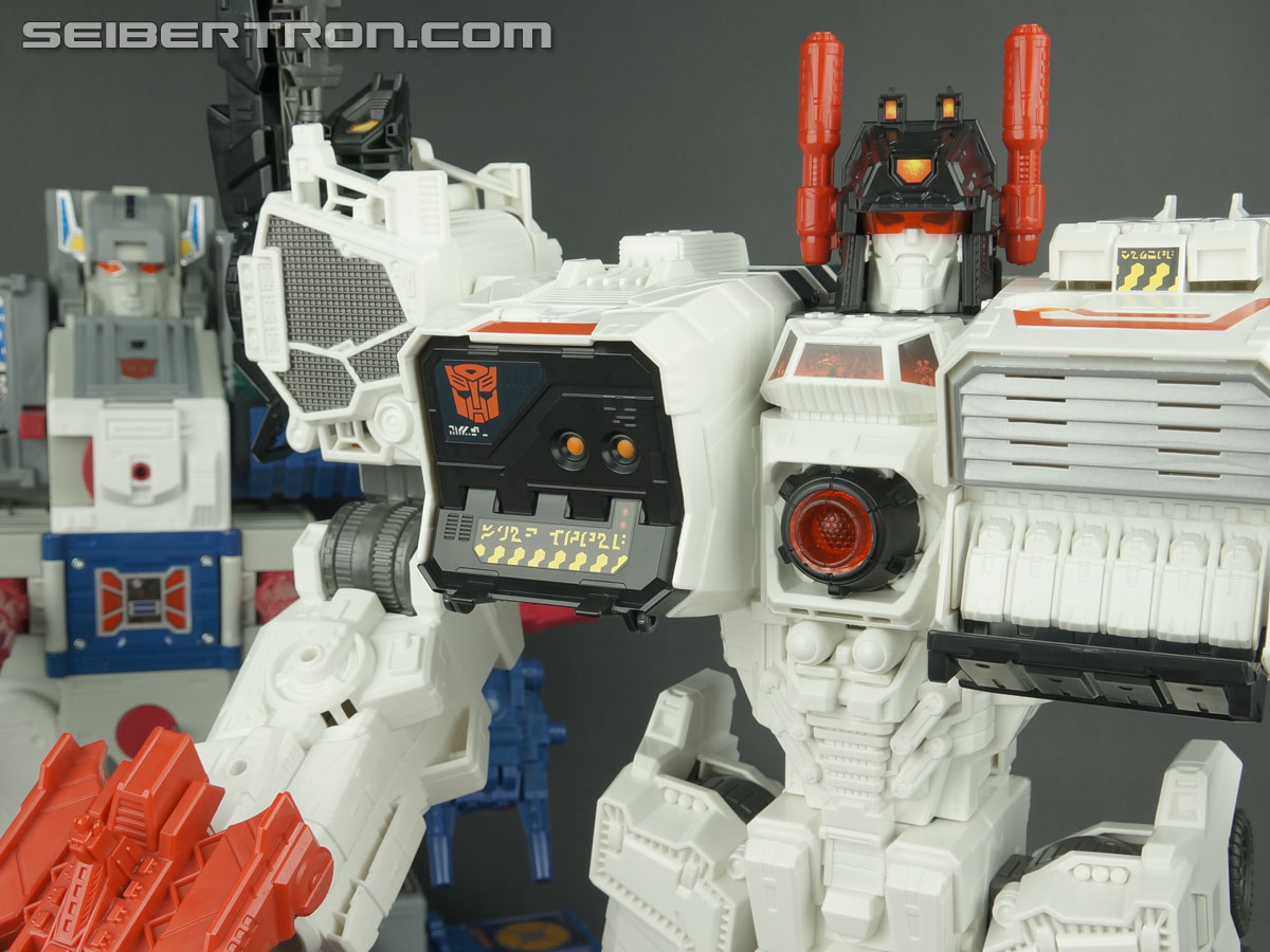 Transformers Generations Metroplex (Image #537 of 552)