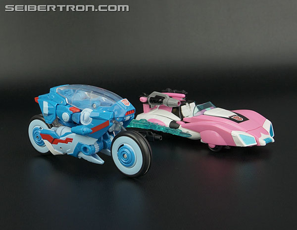 Transformers Generations Chromia (Image #39 of 164)