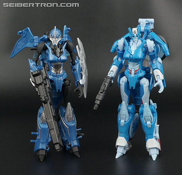 Transformers Generations Chromia (Image #117 of 164)