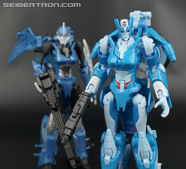 Transformers Generations Chromia (Image #119 of 164)