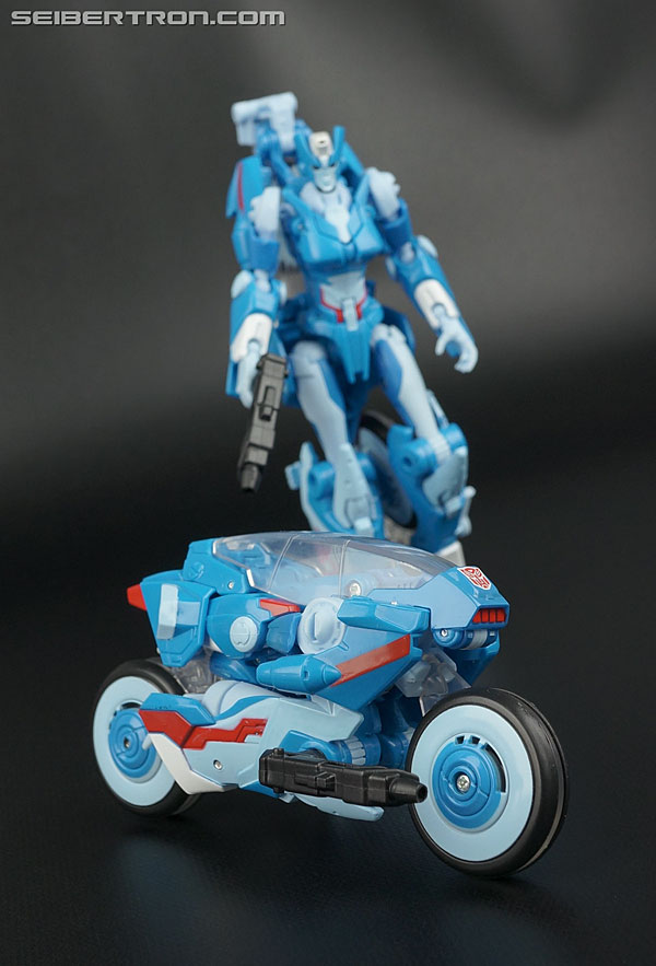 Transformers Generations Chromia (Image #150 of 164)