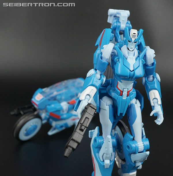 Transformers Generations Chromia (Image #152 of 164)