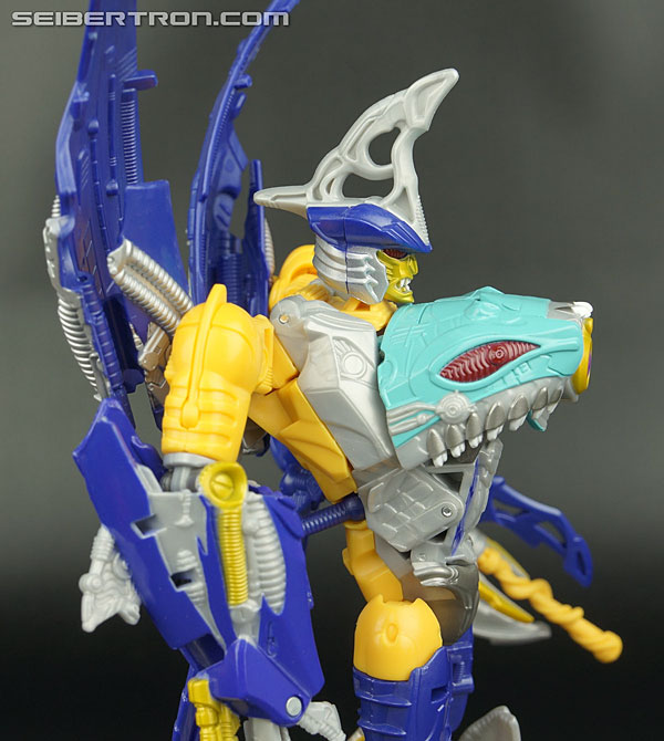 Transformers Generations Sky-Byte (Image #79 of 167)
