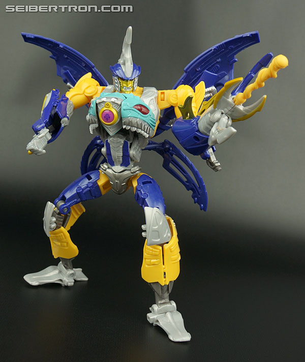 Transformers Generations Sky-Byte (Image #125 of 167)