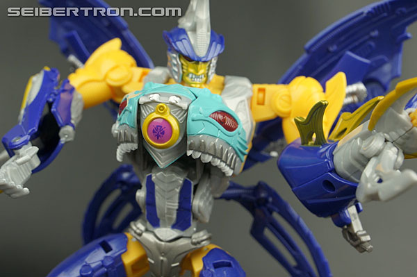 Transformers Generations Sky-Byte (Image #128 of 167)