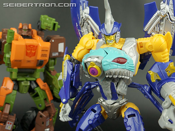 Transformers Generations Sky-Byte (Image #165 of 167)