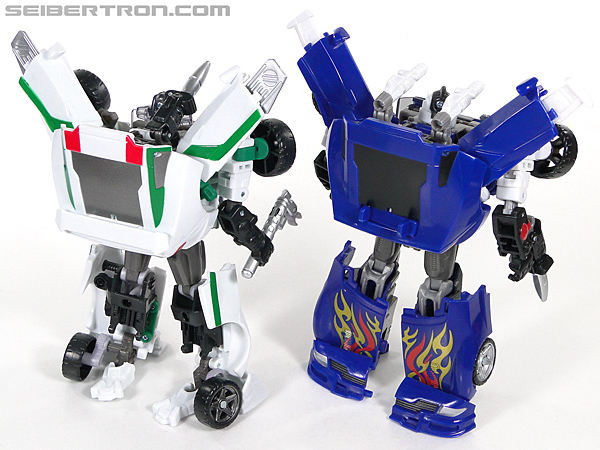 Transformers Generations Wheeljack (Image #178 of 222)