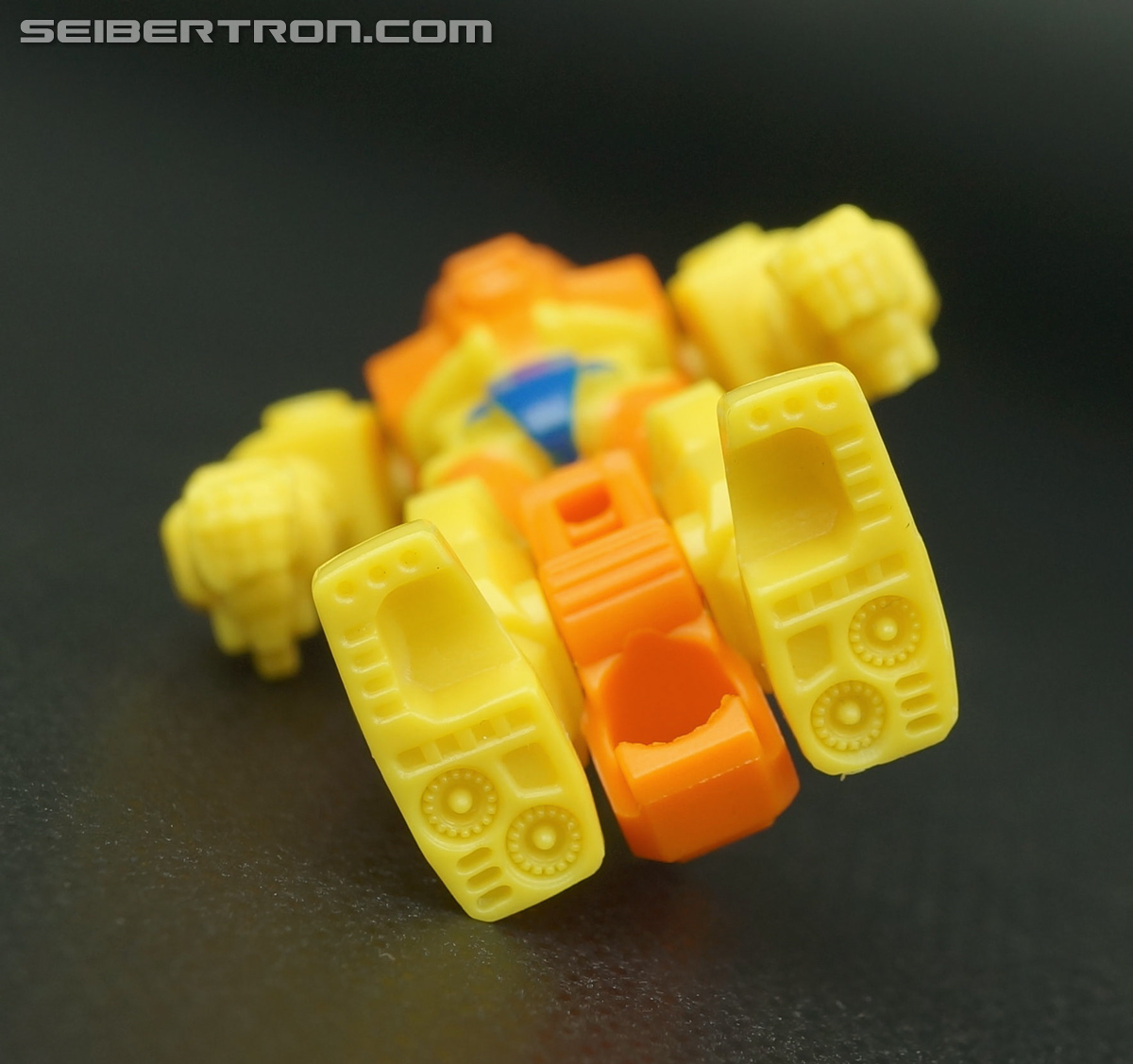 Transformers Generations Caliburst (Tracer) (Image #41 of 63)