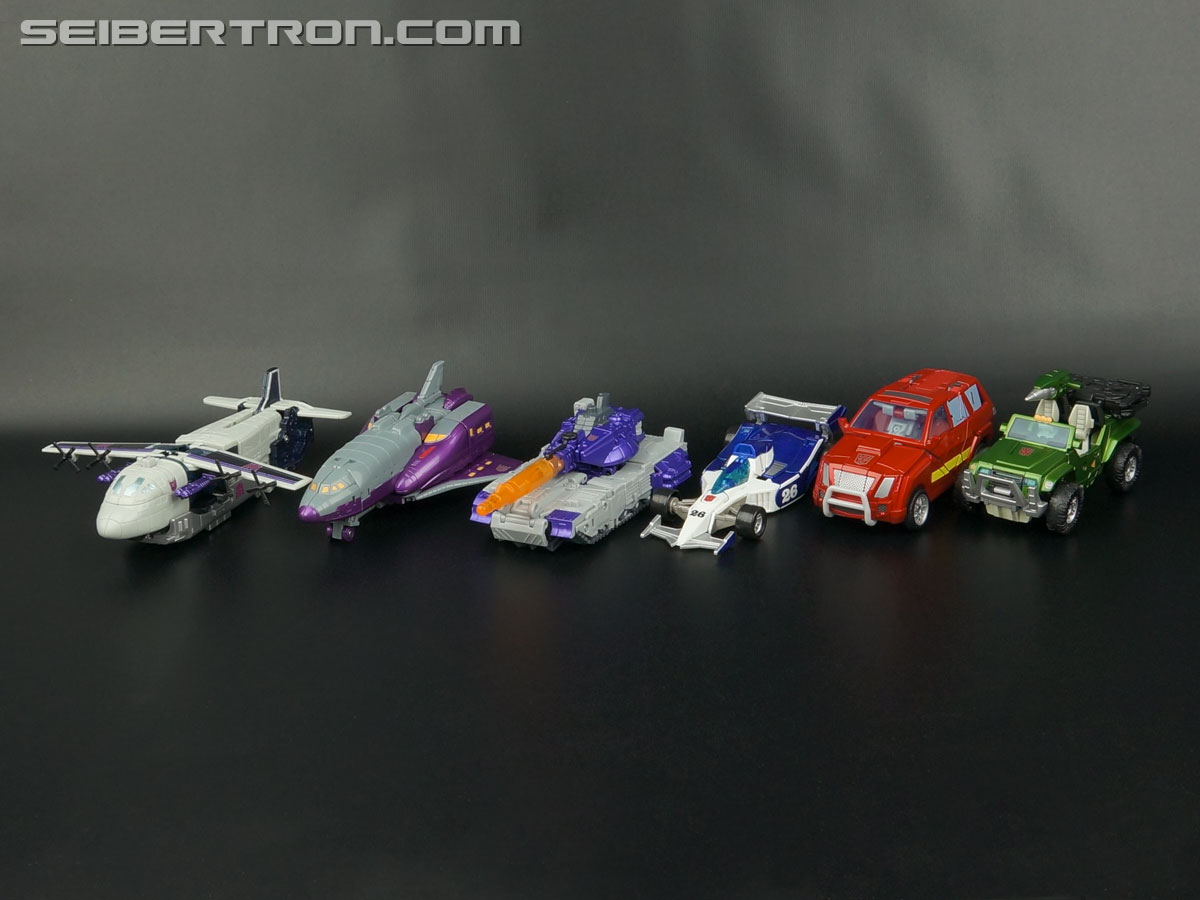 Transformers Generations Astrotrain (Image #51 of 106)