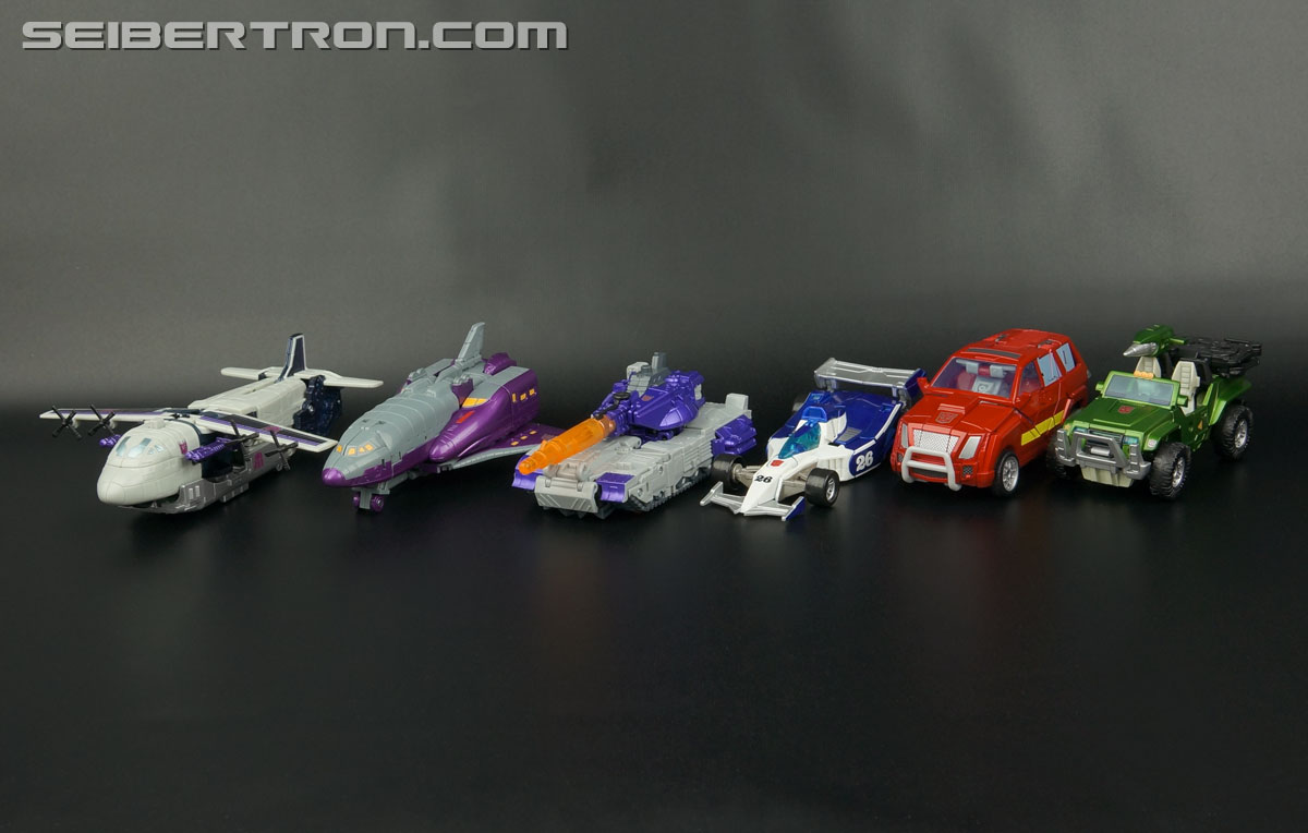 Transformers Generations Astrotrain (Image #52 of 106)