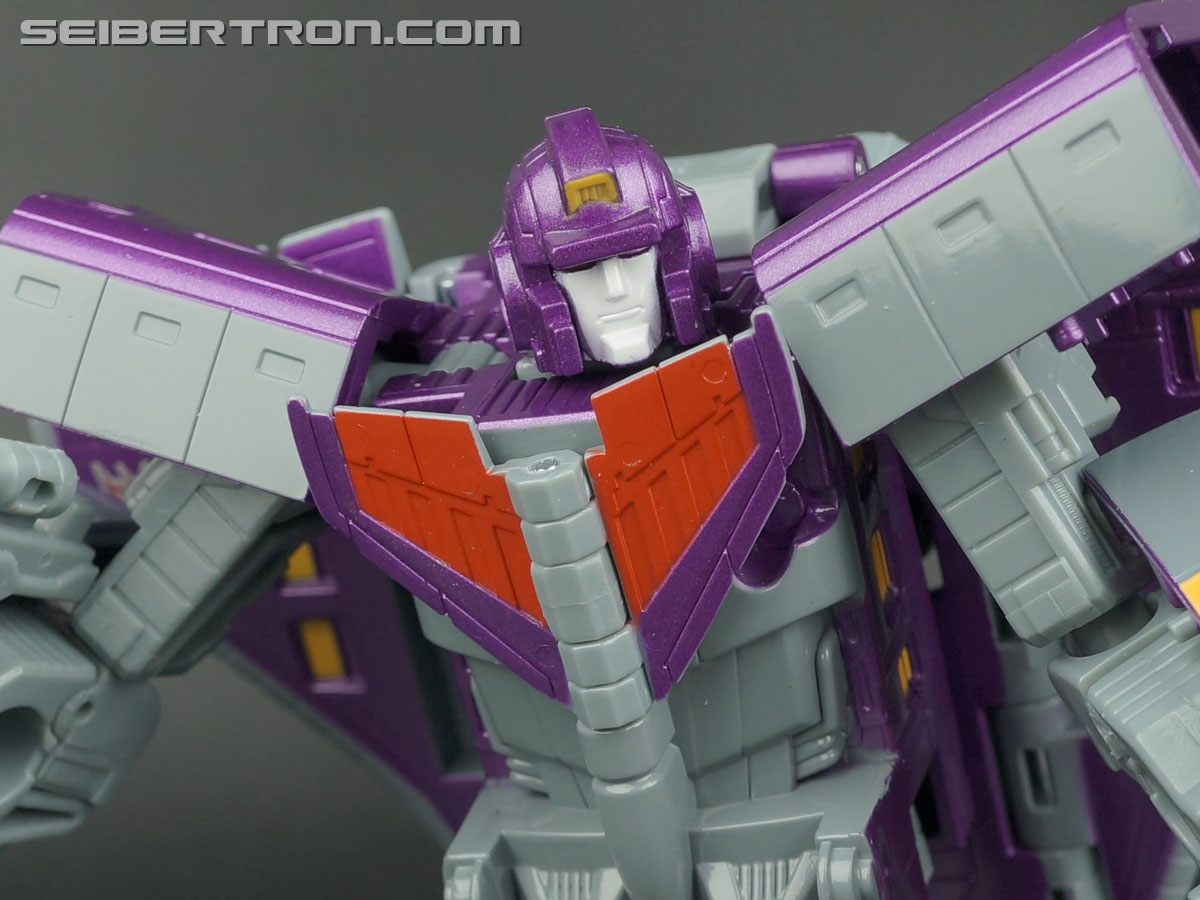 Transformers Generations Astrotrain (Image #86 of 106)