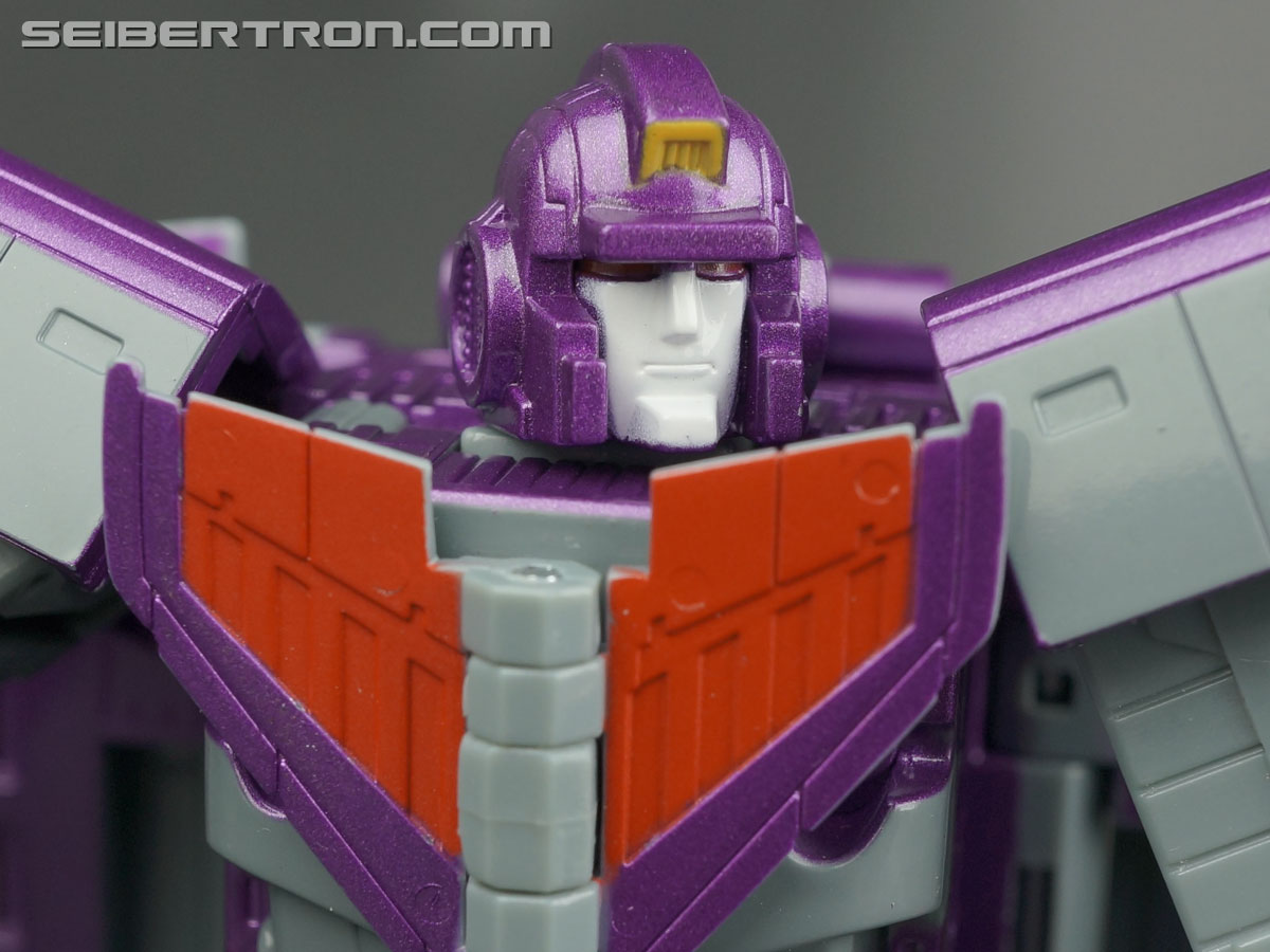 Transformers Generations Astrotrain (Image #90 of 106)