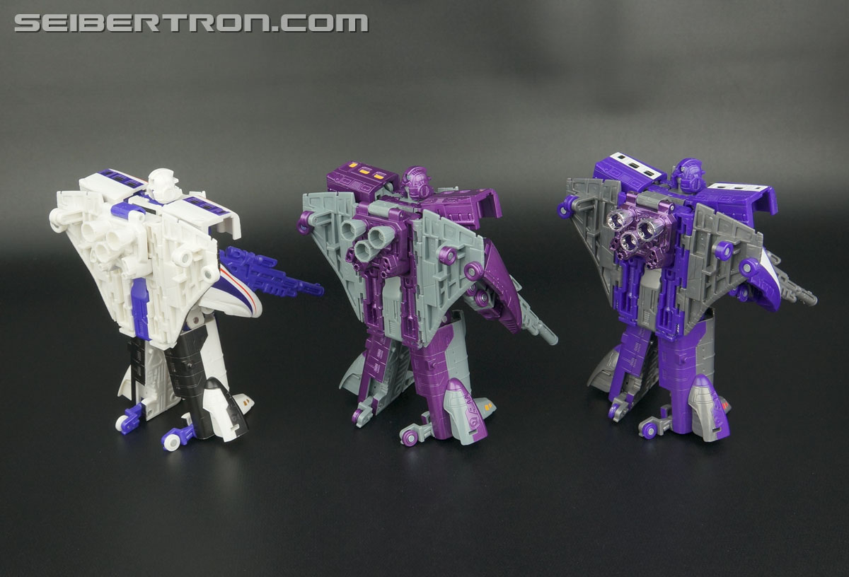 Transformers Generations Astrotrain (Image #101 of 106)