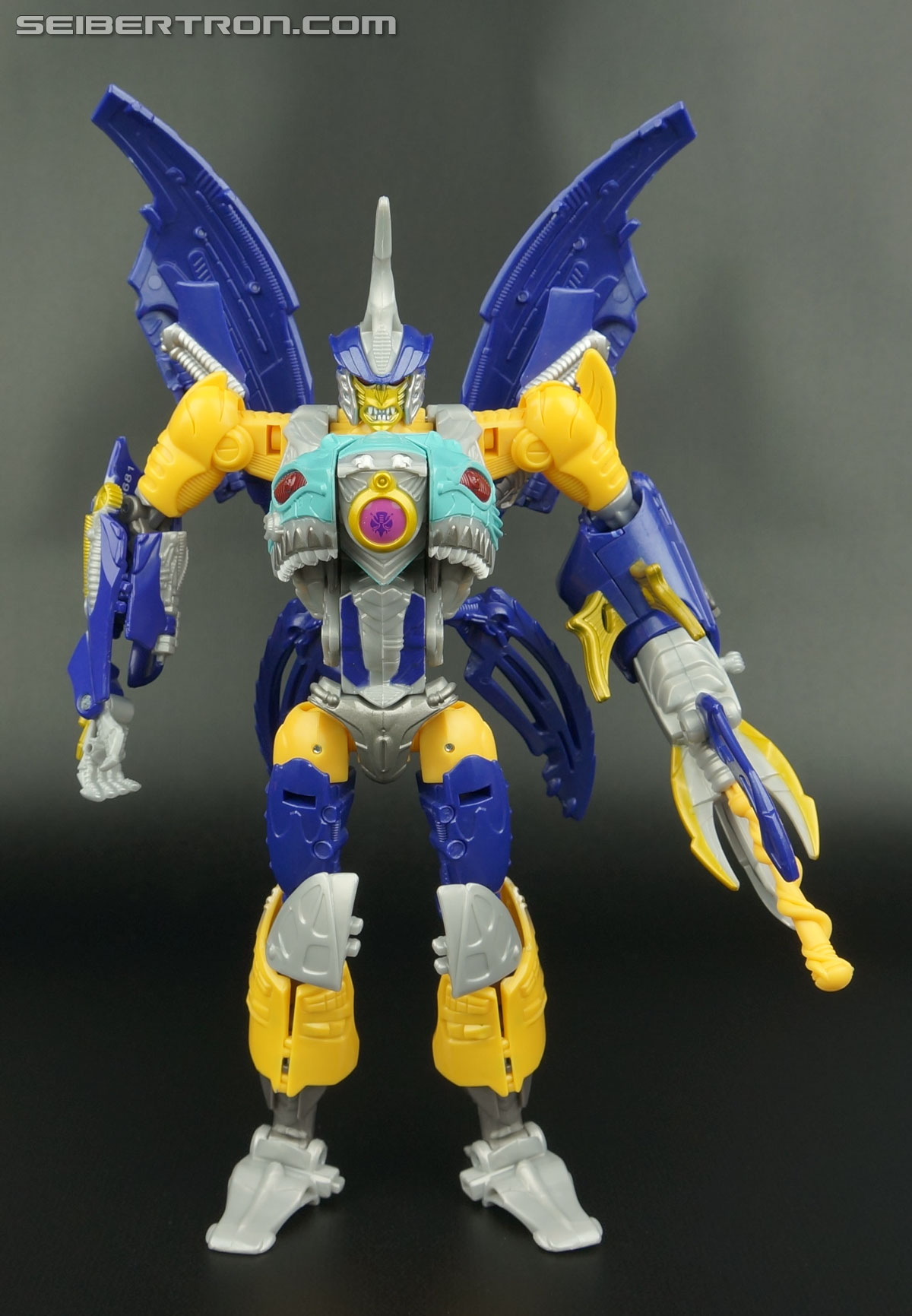 transformers cyberverse sky byte toy