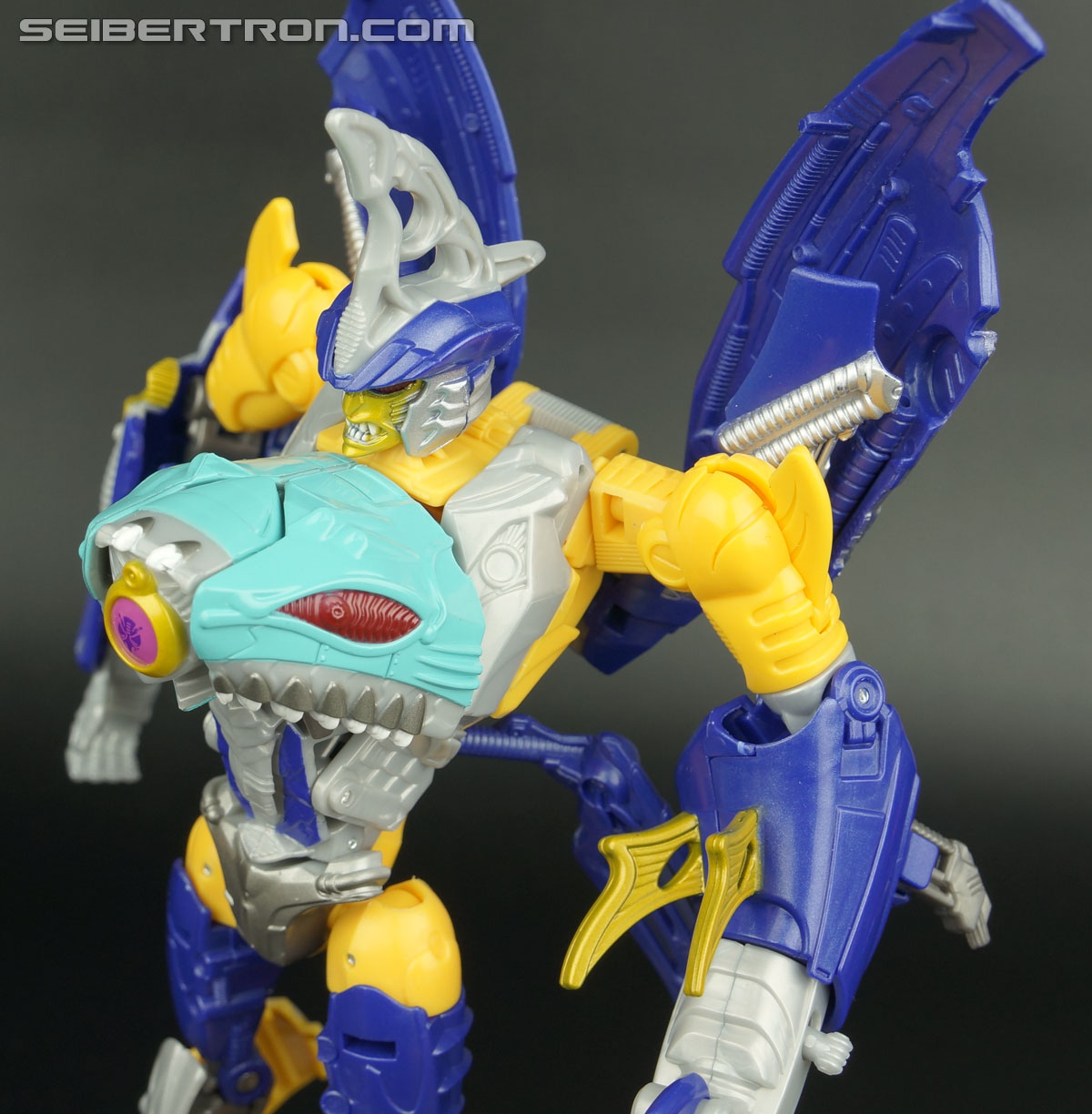 Transformers Generations Sky-Byte (Image #93 of 167)