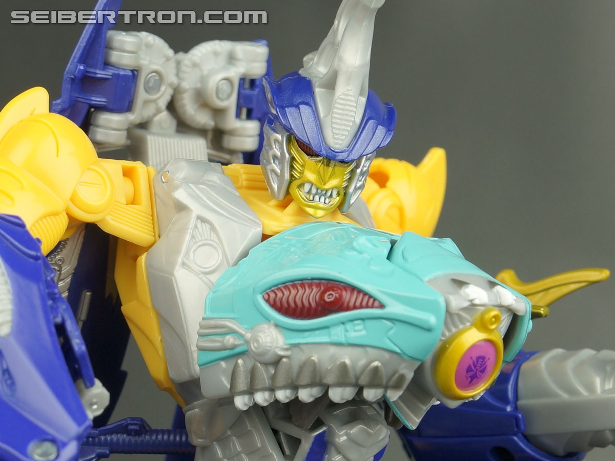 Transformers Generations Sky-Byte (Image #148 of 167)