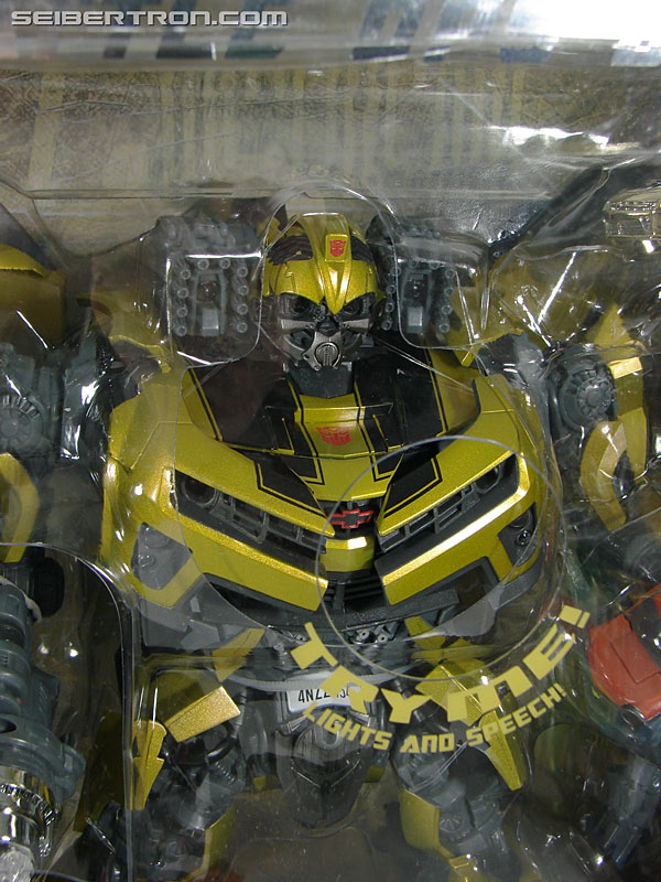 Transformers Hunt For The Decepticons Battle Ops Bumblebee (Costco) (Image #2 of 159)