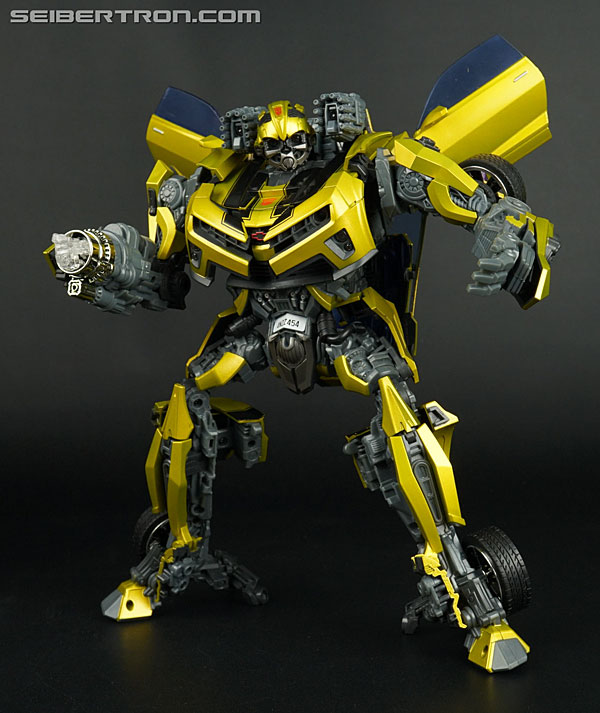 NEW SEALED Transformers Ultimate Bumblebee Costco Exclusive HUGE w/Titanium  Fig