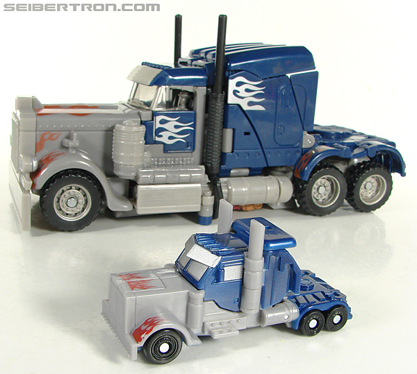 Transformers Hunt For The Decepticons Fireburst Optimus Prime (Image #37 of 78)