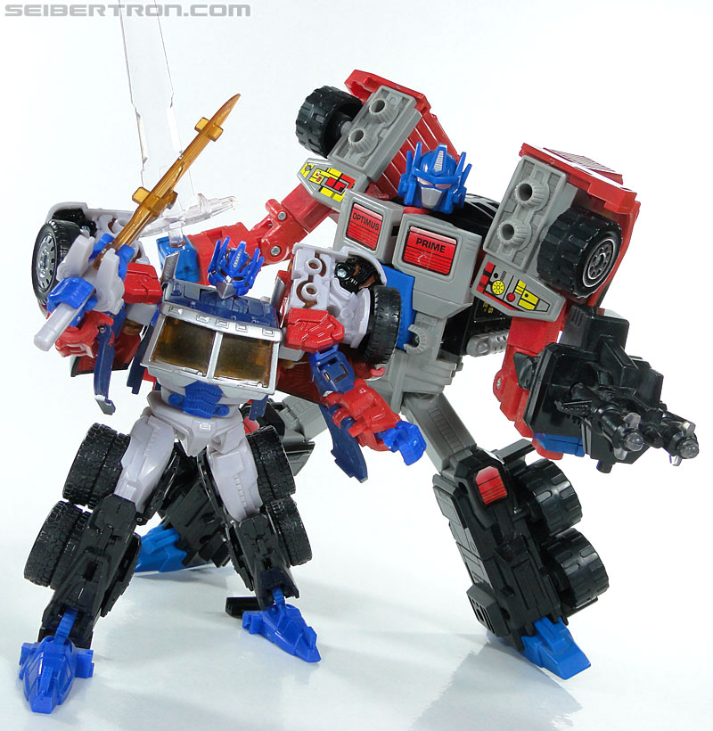 Transformers Reveal The Shield Optimus Prime (G2) (Image #116 of 137)