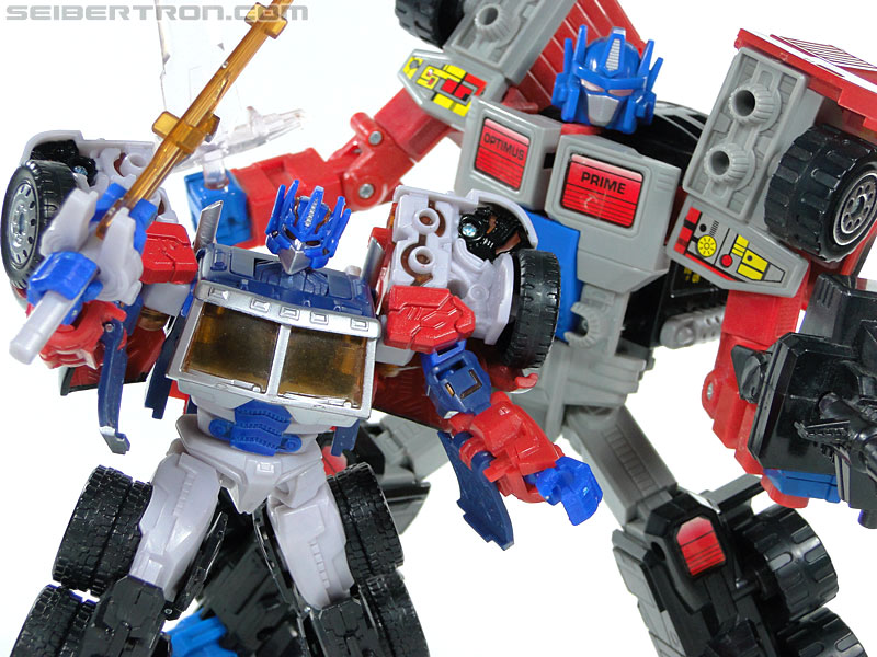 Transformers Reveal The Shield Optimus Prime (G2) (Image #117 of 137)