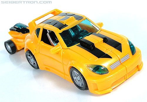 Transformers Reveal The Shield Bumblebee (Image #19 of 141)