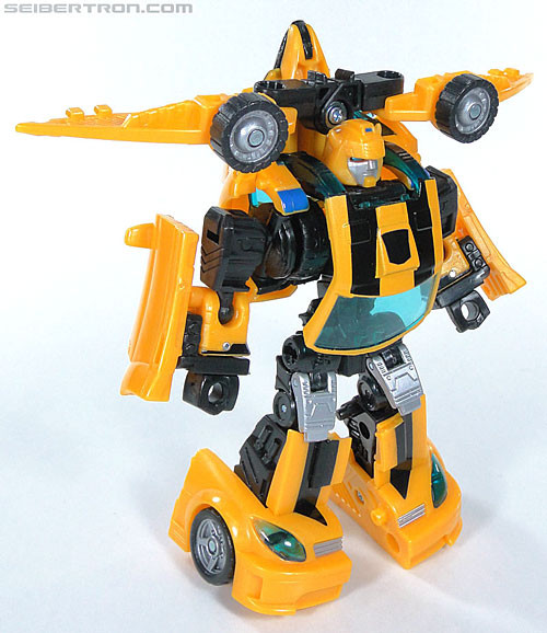 Transformers Reveal The Shield Bumblebee (Image #82 of 141)