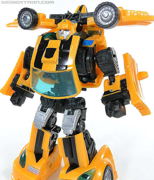 Transformers Reveal The Shield Bumblebee (Image #90 of 141)